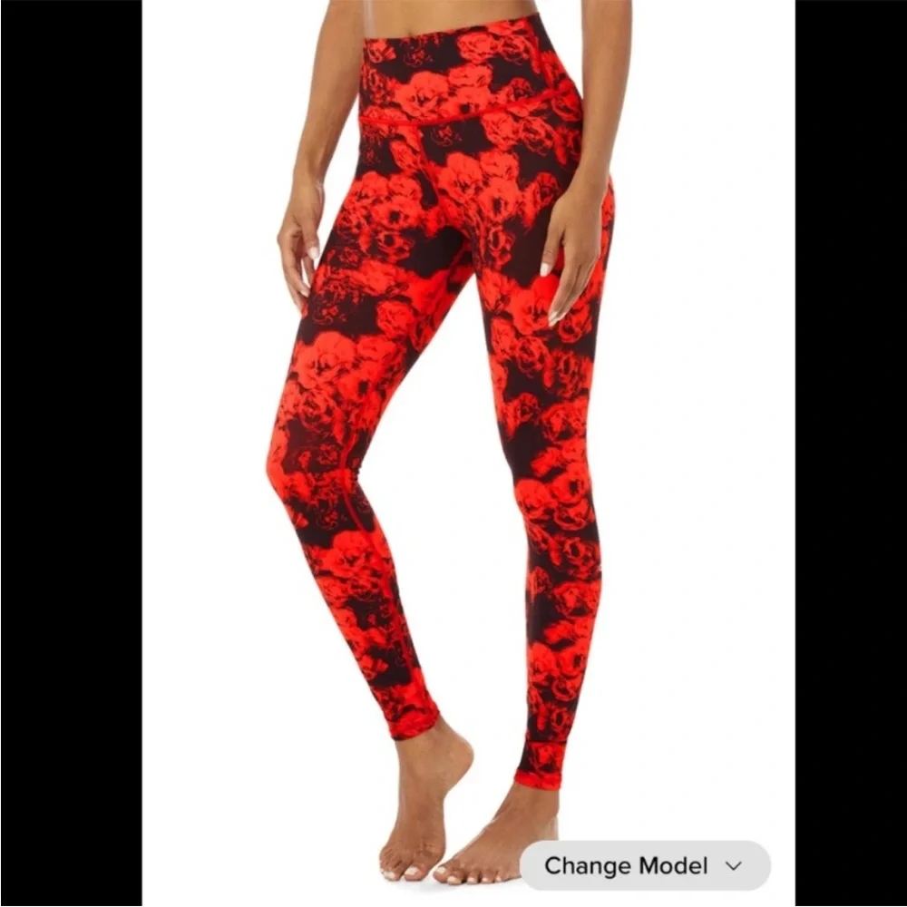 2 PIECE Alo Yoga VAPOR ROSES BRA & HIGH-WAIST ROSES LEGGING set in Cherry